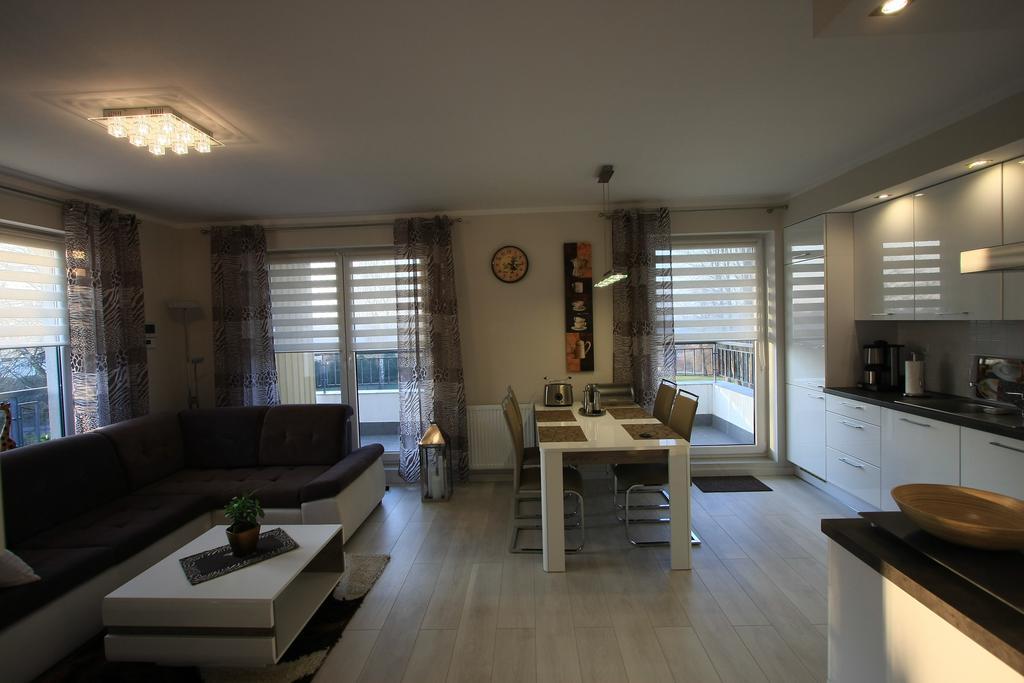 אוסטרוני מורסקי Apartament Deluxe מראה חיצוני תמונה